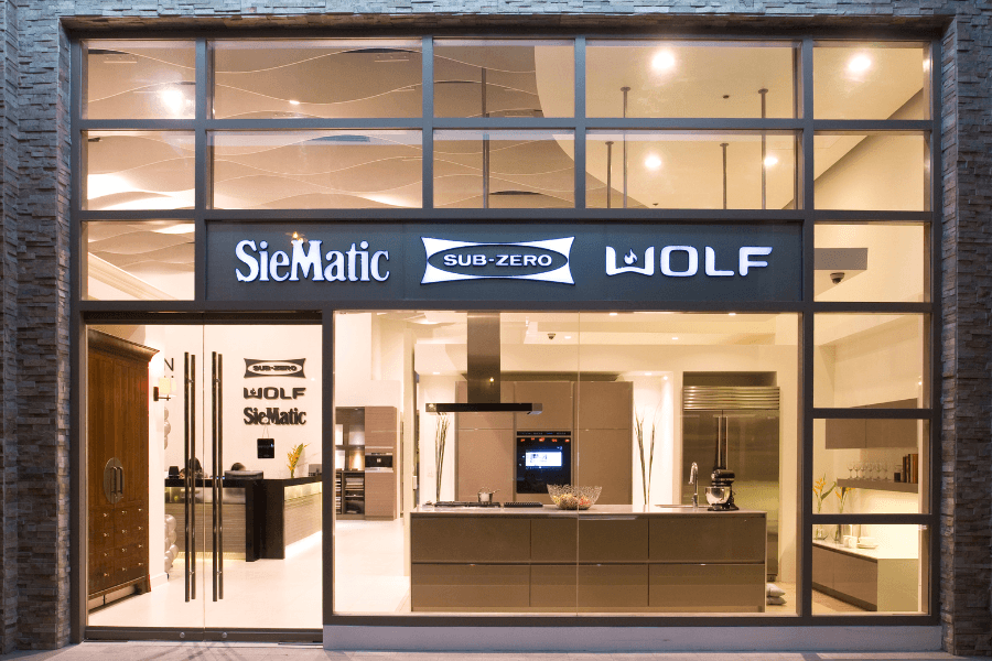 2010 - Rez Showroom